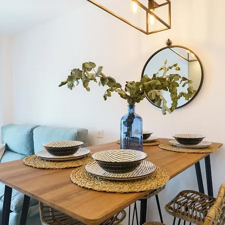 2nd Line From The , Seaviews + Parking &pool * Benalmadena
