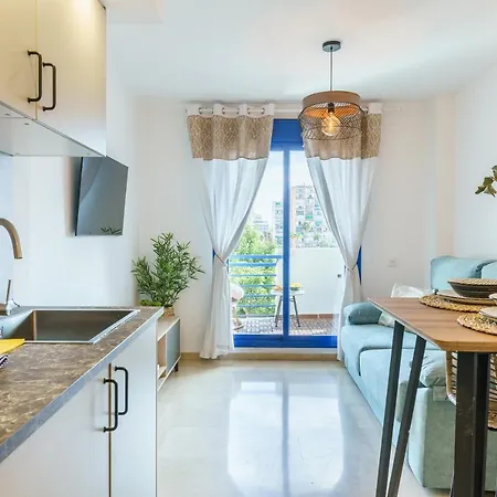 2nd Line From The , Seaviews + Parking &pool *