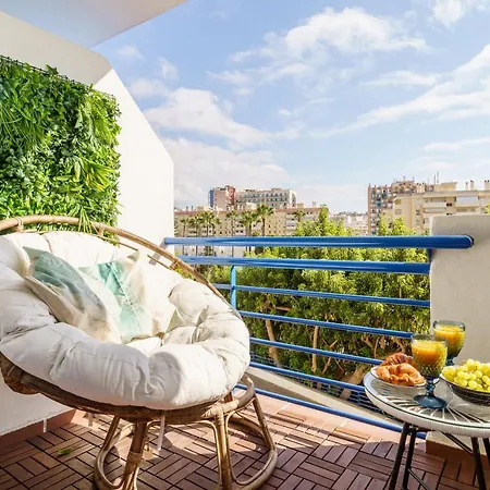 2nd Line From The , Seaviews + Parking &pool Apartment *