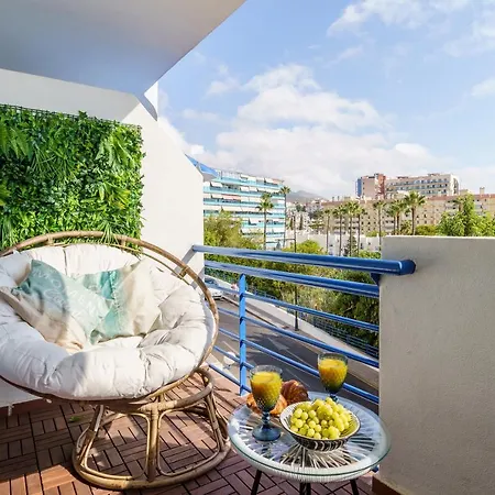 2nd Line From The , Seaviews + Parking &pool Apartment *